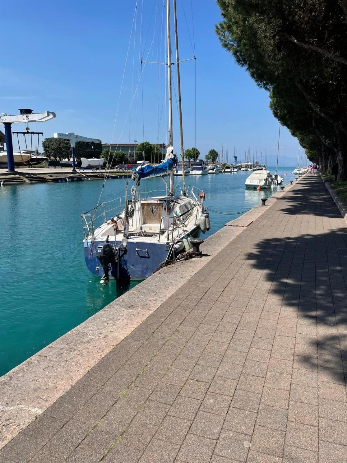 Nico'S Apartment Peschiera del Garda Exterior photo